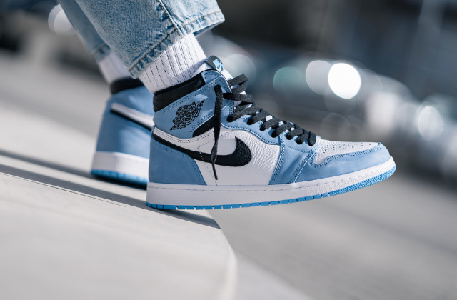 Jordan retro 1 outlet azul con blanco